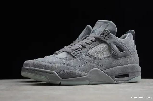 4 KAWS 930155-003 x Air Jordan Cool Grey 0514